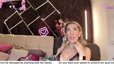 EvelynaGrey online show from May 15, 10:50 pm