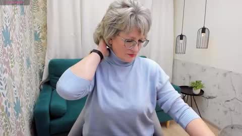 Evelyn online show from March 2, 4:58 am