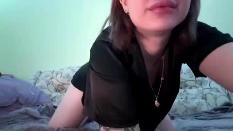 Evelyn online show from January 6, 1:59 pm