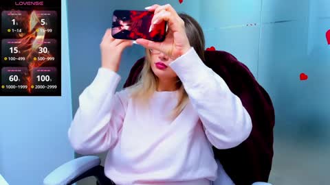 evelyne_rose online show from January 23, 6:17 am