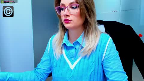 evelyne_rose online show from January 27, 6:19 am