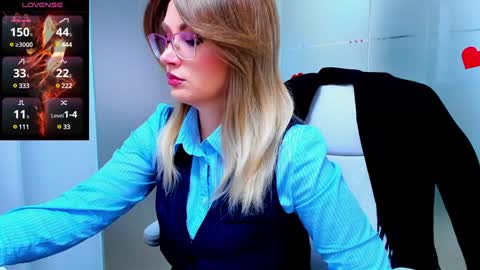 evelyne_rose online show from January 30, 6:35 am