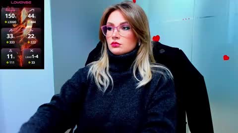 evelyne_rose online show from February 11, 5:58 am
