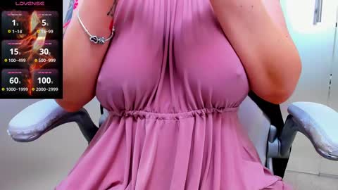 evelyne_rose online show from February 14, 9:13 am