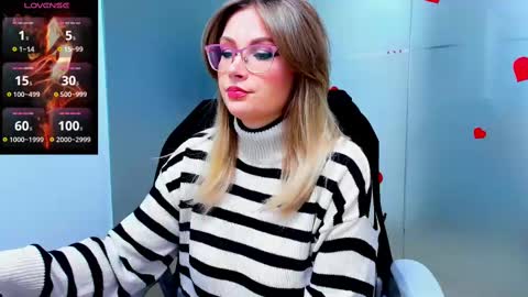 evelyne_rose online show from February 15, 5:41 am