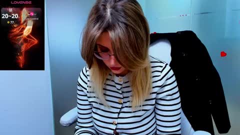 evelyne_rose online show from February 26, 6:26 am