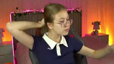 Snapshot of evemundie chatting on October 23, 10:47 am Eve online show from October 23, 10:47 am