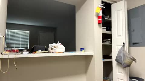 Snapshot of everlasttay chatting on March 7, 10:21 pm everlasttay online show from March 7, 10:21 pm