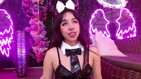 everly_grace online show from October 26, 9:04 am