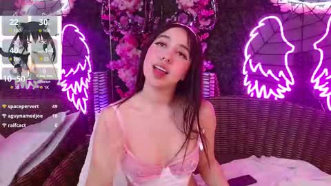 everly_grace online show from October 26, 9:10 pm