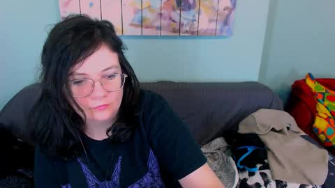 Everly online show from April 3, 3:15 am