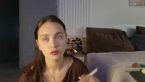 Snapshot of evi_woow chatting on September 11, 9:48 pm evi_woow online show from September 11, 9:48 pm