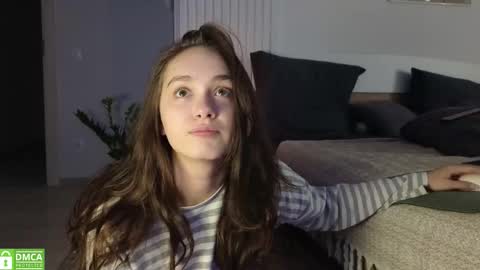 Snapshot of evi_woow chatting on November 11, 10:21 pm evi_woow online show from November 11, 10:21 pm