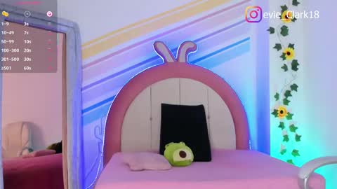 My name is Evie  nice to meet you  really get to know me better private is open  online show from February 24, 1:35 am