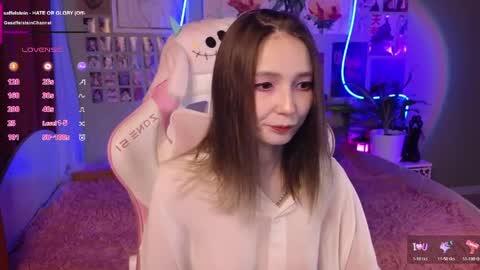 Evie online show from May 10, 9:42 pm
