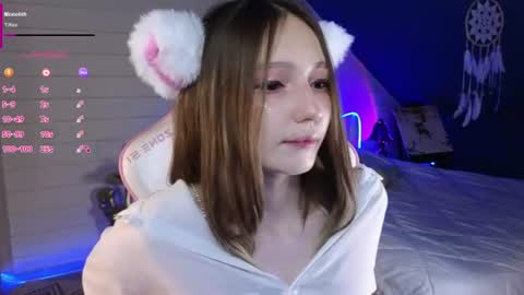 Evie online show from June 16, 10:23 pm