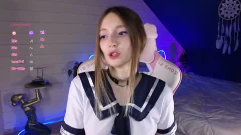 Evie online show from July 16, 9:43 pm