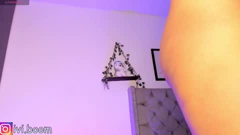 Snapshot of evieh1_ chatting on February 21, 3:01 am Ivi Alejandra online show from February 21, 3:01 am