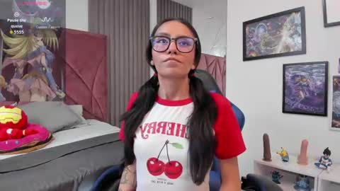 eviiegothell online show from July 14, 12:33 pm