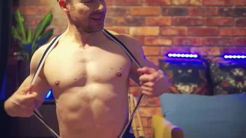 David online show from February 25, 8:07 pm