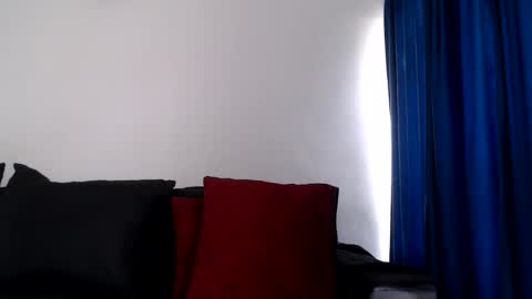 Snapshot of evilheart_69 chatting on January 6, 6:44 pm evilheart_69 online show from January 6, 6:44 pm