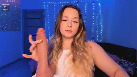 evilla_brill online show from March 2, 4:36 pm