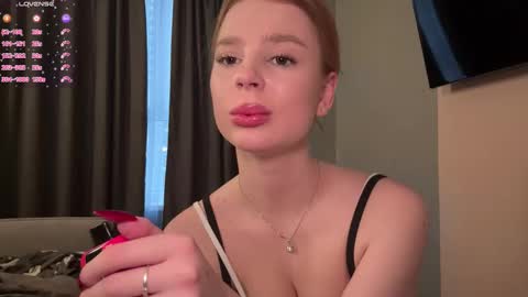 Snapshot of evitabrenchley chatting on January 15, 2:10 pm Emily online show from January 15, 2:10 pm