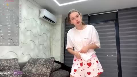 Eva online show from October 21, 4:19 pm