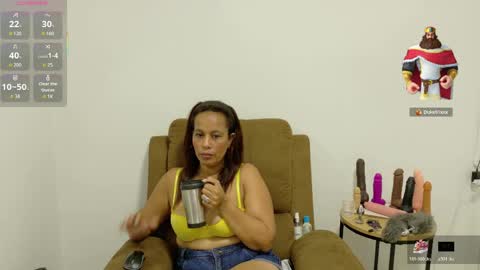 Snapshot of evvaa_moon chatting on May 26, 12:45 pm evvaa_moon online show from May 26, 12:45 pm