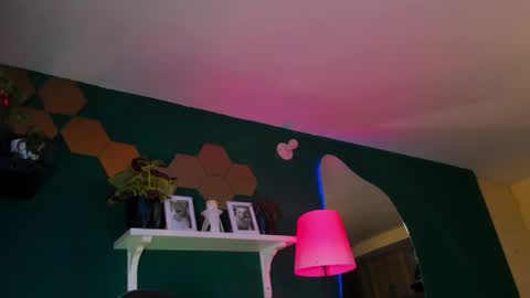 EVY online show from April 16, 12:11 am