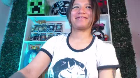 Im Evy online show from May 24, 1:49 pm