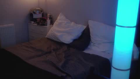 Alyson online show from February 25, 2:22 pm