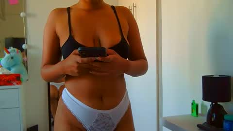 courtney online show from April 8, 6:24 am