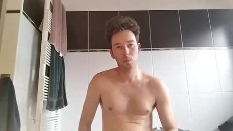 Snapshot of excuteboy chatting on February 20, 2:39 pm Excuteboy online show from February 20, 2:39 pm