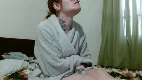 Exolizz online show from December 31, 10:34 pm