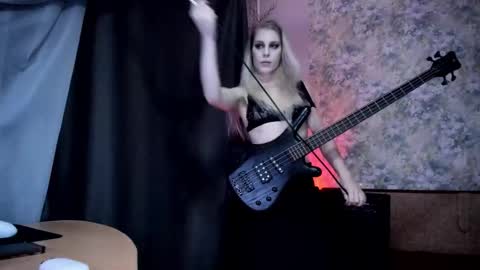 Snapshot of exorty chatting on September 8, 9:36 pm my real name is Irene but Exo is oke too online show from September 8, 9:36 pm