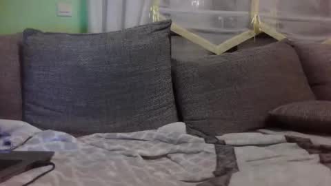 mi insta maddin 5011 online show from February 7, 10:13 pm