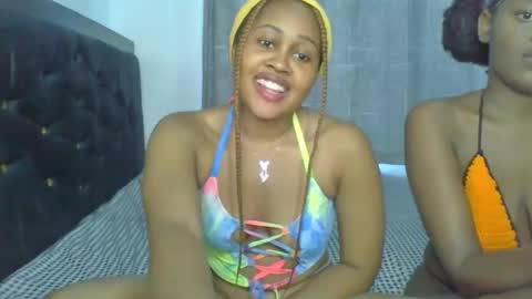 exotic_cutiee online show from May 30, 6:10 am