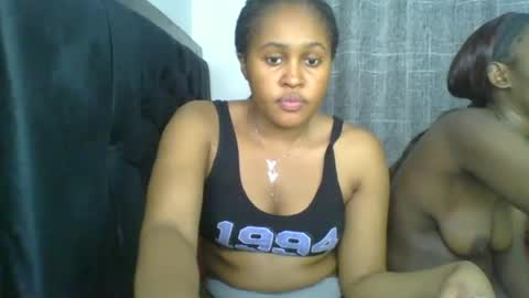 Snapshot of exotic_cutiee chatting on June 21, 9:50 pm exotic_cutiee online show from June 21, 9:50 pm