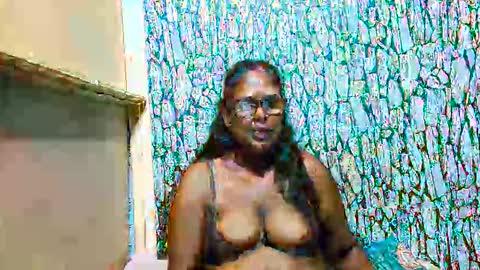 exotic_indian95 online show from February 24, 7:01 pm