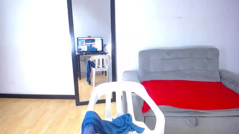 Snapshot of exotic_karmella chatting on February 7, 9:51 pm exotic_karmella online show from February 7, 9:51 pm