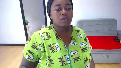 Snapshot of exotic_karmella chatting on February 13, 10:39 pm exotic_karmella online show from February 13, 10:39 pm