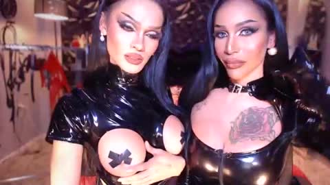 Snapshot of exoticalodia chatting on February 8, 9:57 pm exoticalodia online show from February 8, 9:57 pm