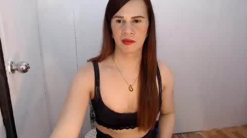 Snapshot of exoticbabes chatting on July 11, 12:46 am exoticbabes online show from July 11, 12:46 am