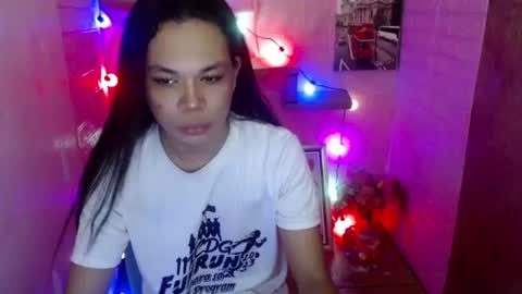 Snapshot of exoticblacknicaxxx chatting on December 19, 11:18 am Nica online show from December 19, 11:18 am