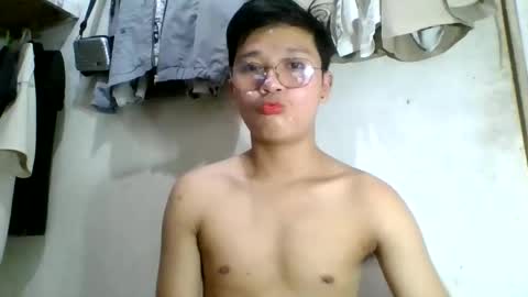 Snapshot of exotichugecock chatting on January 26, 8:23 pm Jan online show from January 26, 8:23 pm