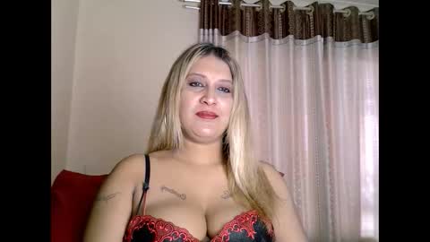 Snapshot of exoticindian37 chatting on September 30, 11:15 am exoticindian37 online show from September 30, 11:15 am