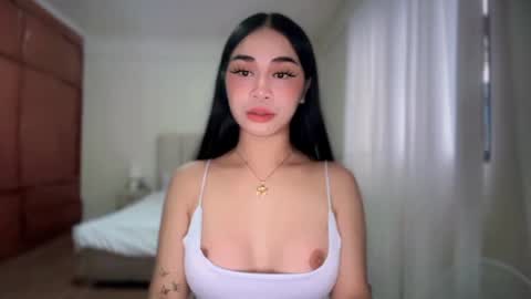 chloee online show from February 13, 9:38 am