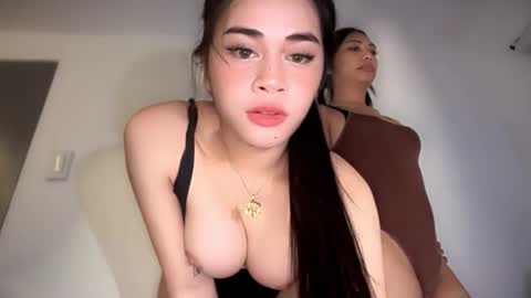 chloee online show from February 25, 11:47 pm