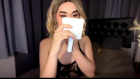 chloee online show from June 3, 9:42 pm